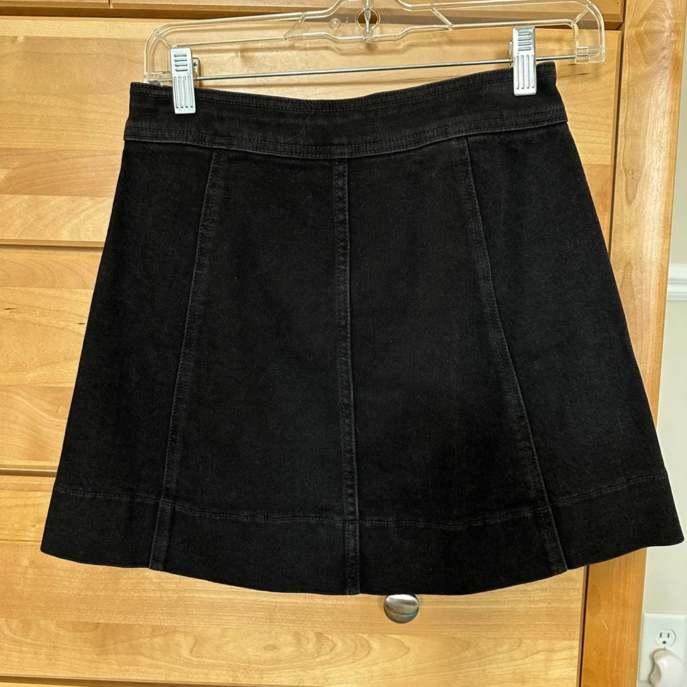 Madewell Black Denim Mini Skirt snaps up - Picture 6 of 8